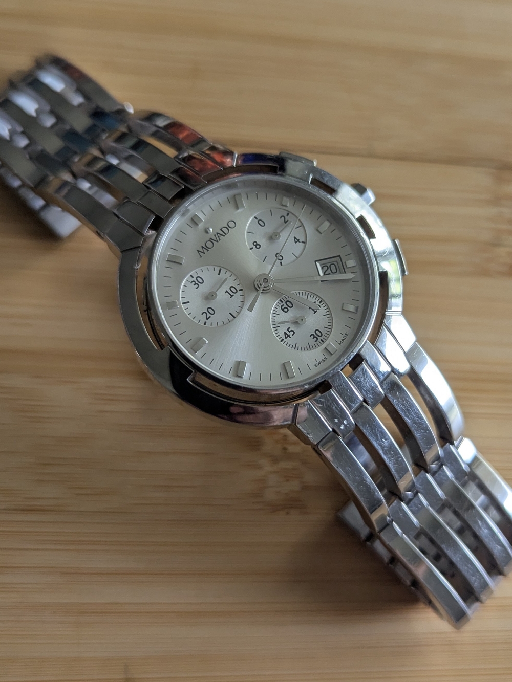 Movado Men's Silver Chronograph Bracelet Watch - Picture 3 of 16